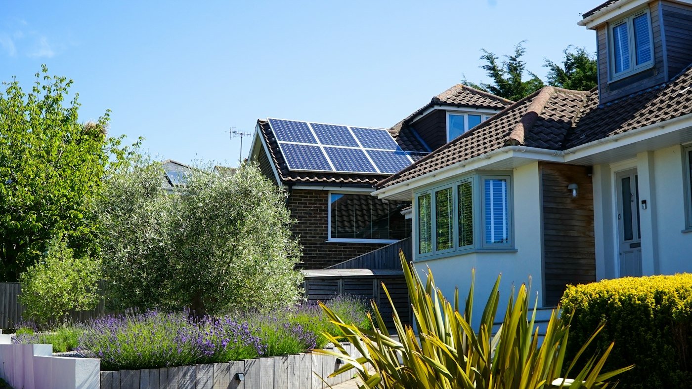 Maison avec toiture rénovée pouvant bénéficier de primes toiture